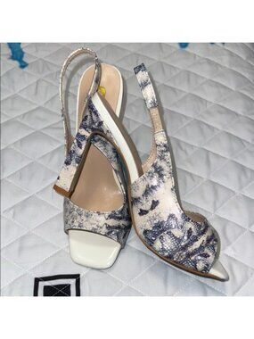 FSJ Women's White and Gray Slingback Heels
